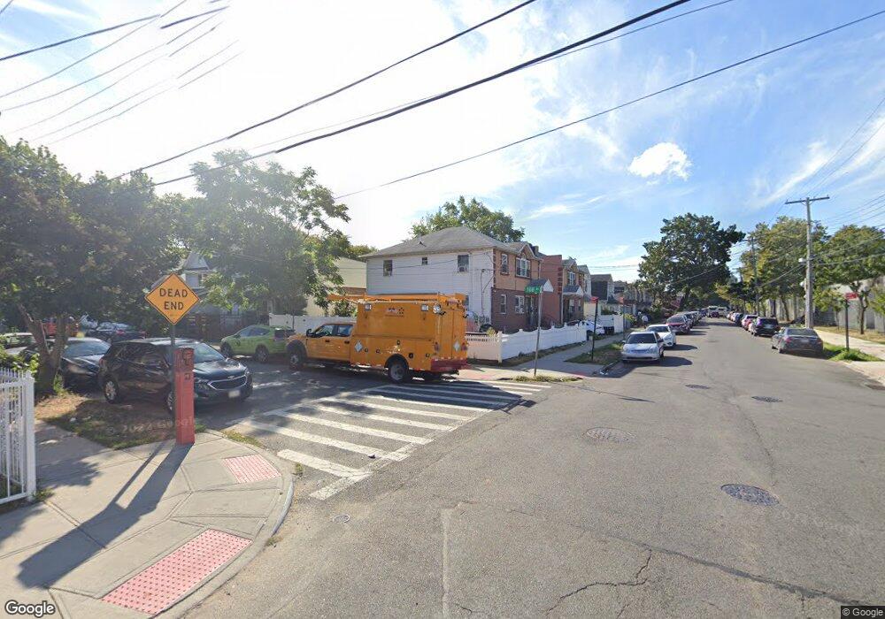 15704 108th Ave, Jamaica, NY 11433 - photo 1