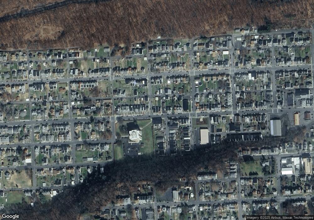 1249 W Arch St, Coal Township, PA 17866 - photo 1