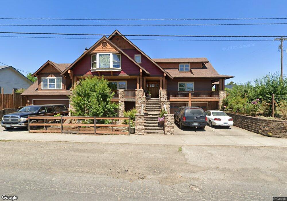 533 E Main St, Carlton, OR 97111 - photo 1