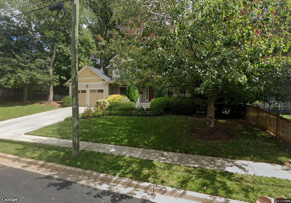 2357 Meridian St, Falls Church, VA 22046 - photo 1