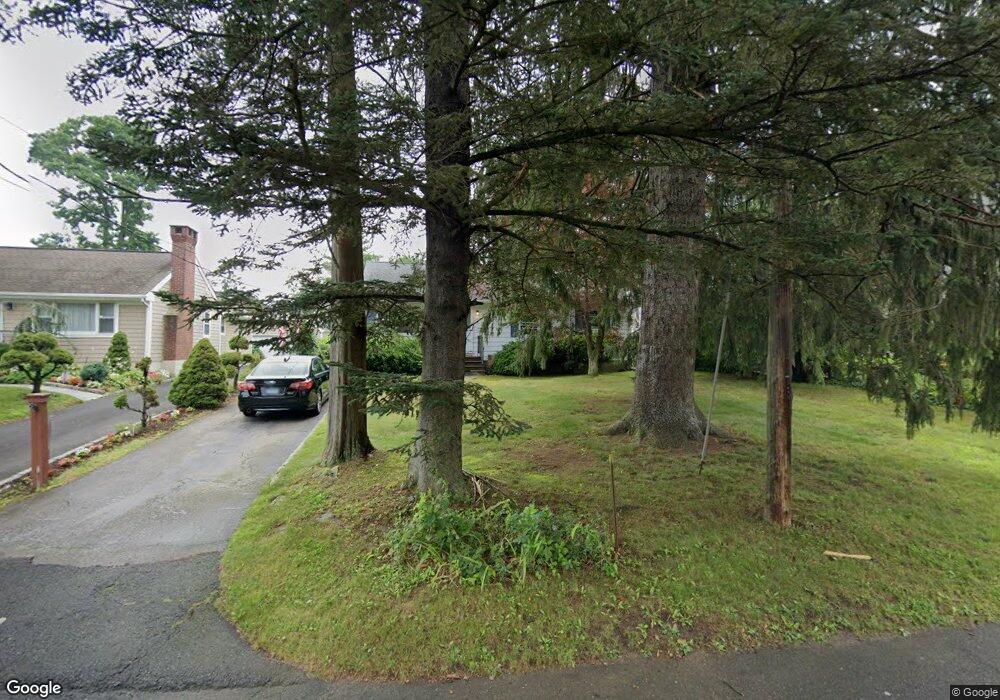 11 Rochambeau Ave, Ridgefield, CT 06877 - photo 1