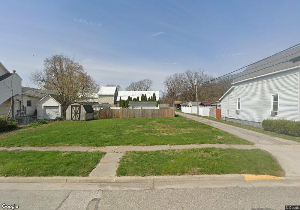 262 S Fisher St, Wabash, IN 46992 - photo 1