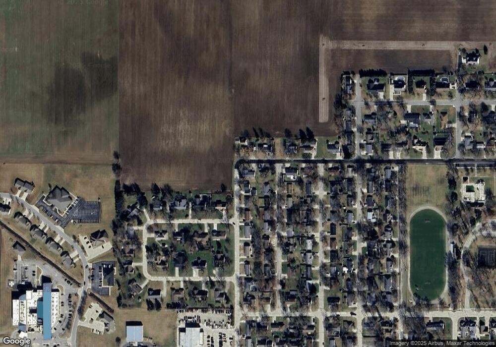 903 Walnut St, Archbold, OH 43502 - photo 1