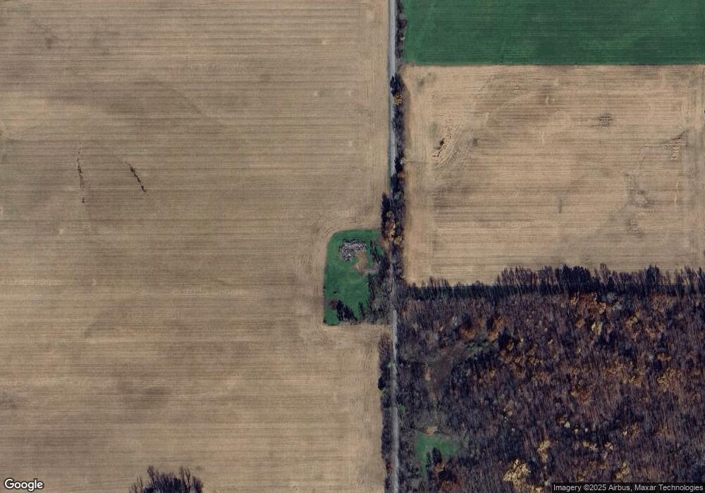 255 S Flint Rd, Angola, IN 46703 - photo 1