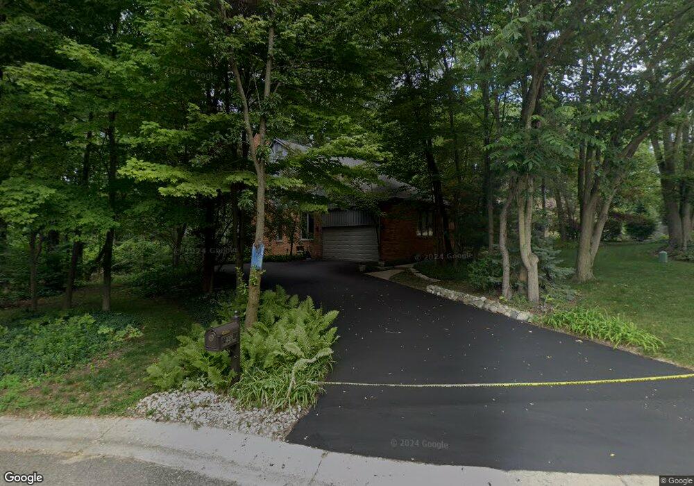 2366 Hidden Lake Ct, West Bloomfield, MI 48324 - photo 1