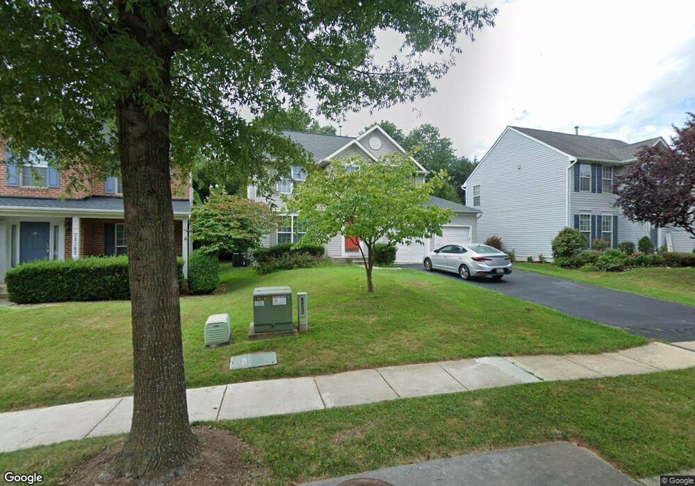 21305 Village Green Cir, Germantown, MD 20876 - photo 1