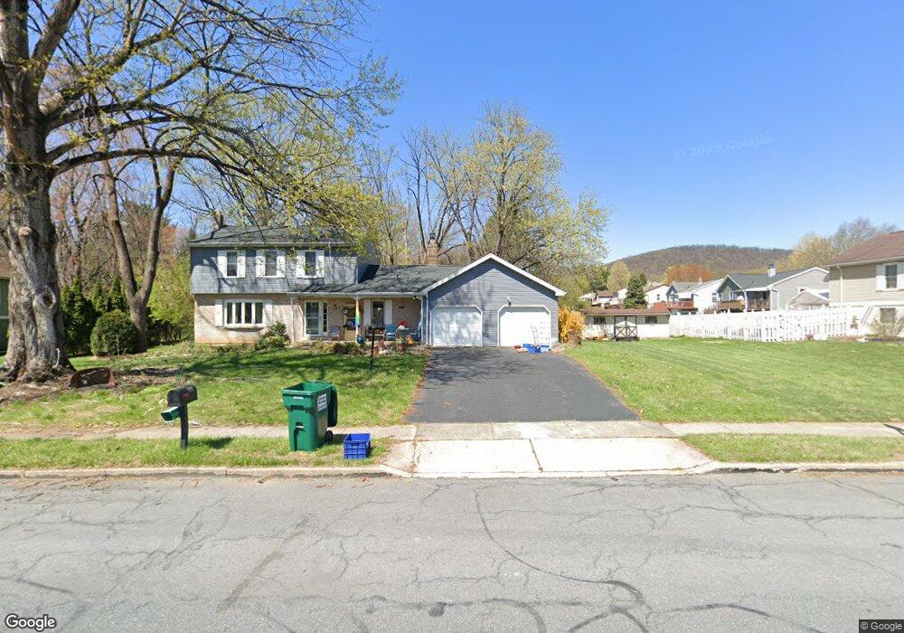 4517 Farming Ridge Blvd, Reading, PA 19606 - photo 1