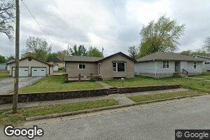 1014 Grove St, Carthage, MO 64836
