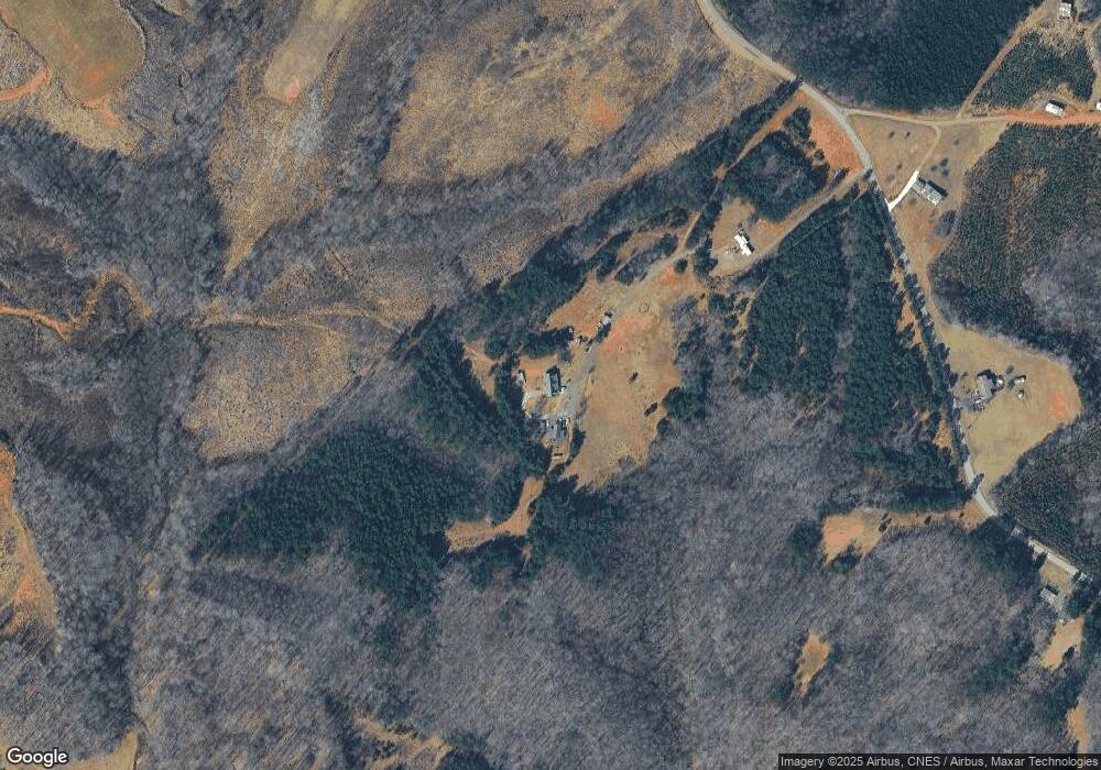 916 Pine View Ln, Axton, VA 24054 - photo 1