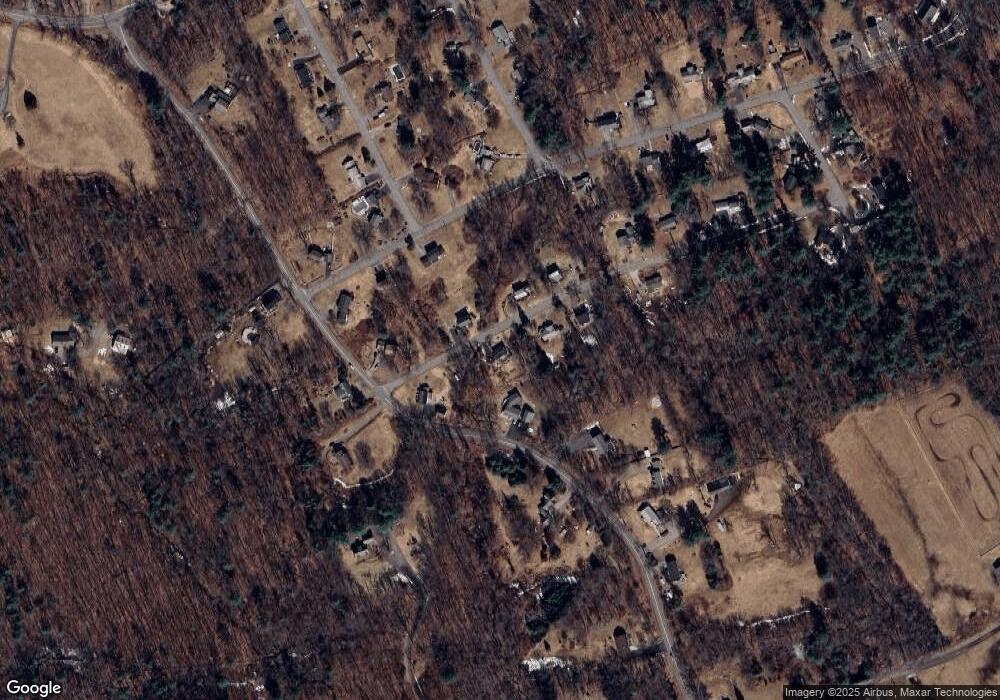 4 Juniper Ln, Atkinson, NH 03811 - photo 1