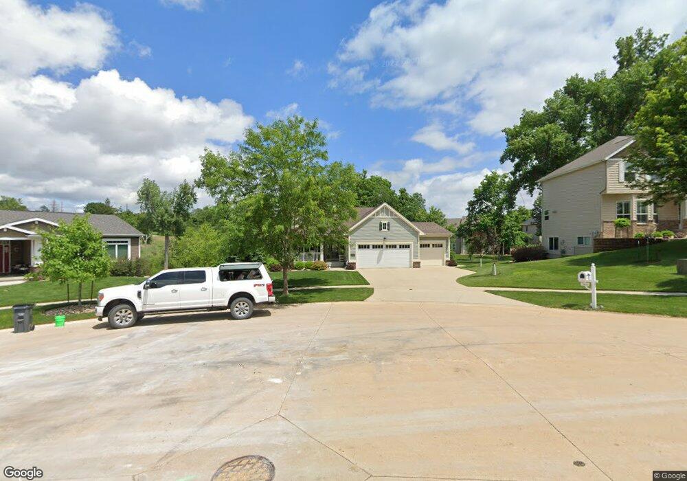 3418 Stable View Ct NE, Cedar Rapids, IA 52411 - photo 1