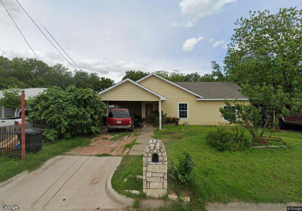 1602 N Anglin St, Cleburne, TX 76031 - photo 1