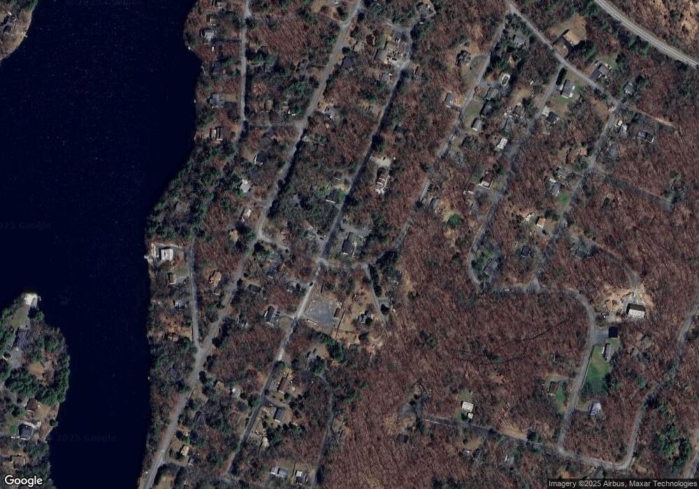 128 Arrowood Dr, Dingmans Ferry, PA 18328 - photo 1