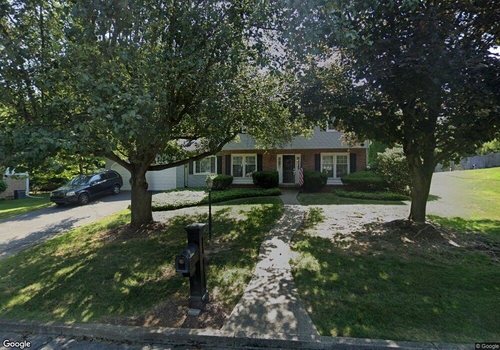 717 Barrymore Ln, Bethlehem, PA 18017 - photo 1