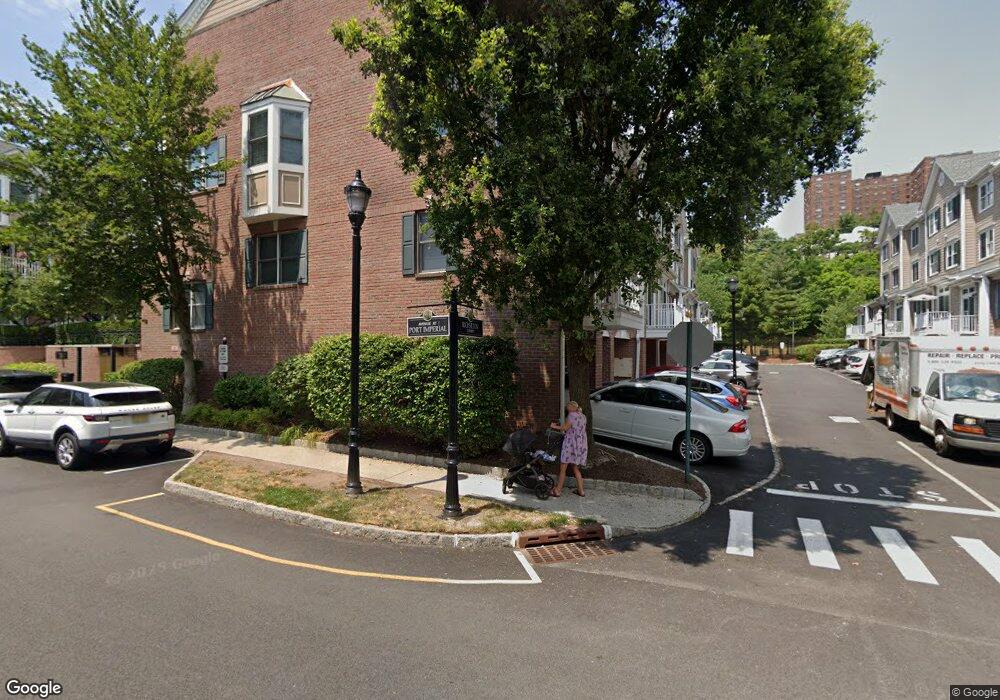 294 Roslyn Ct, West New York, NJ 07093 - photo 1