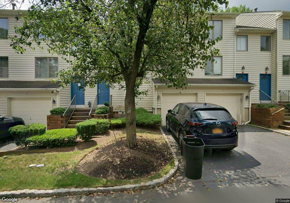 4 L Ambiance Ct unit 102, Bardonia, NY 10954 - photo 1