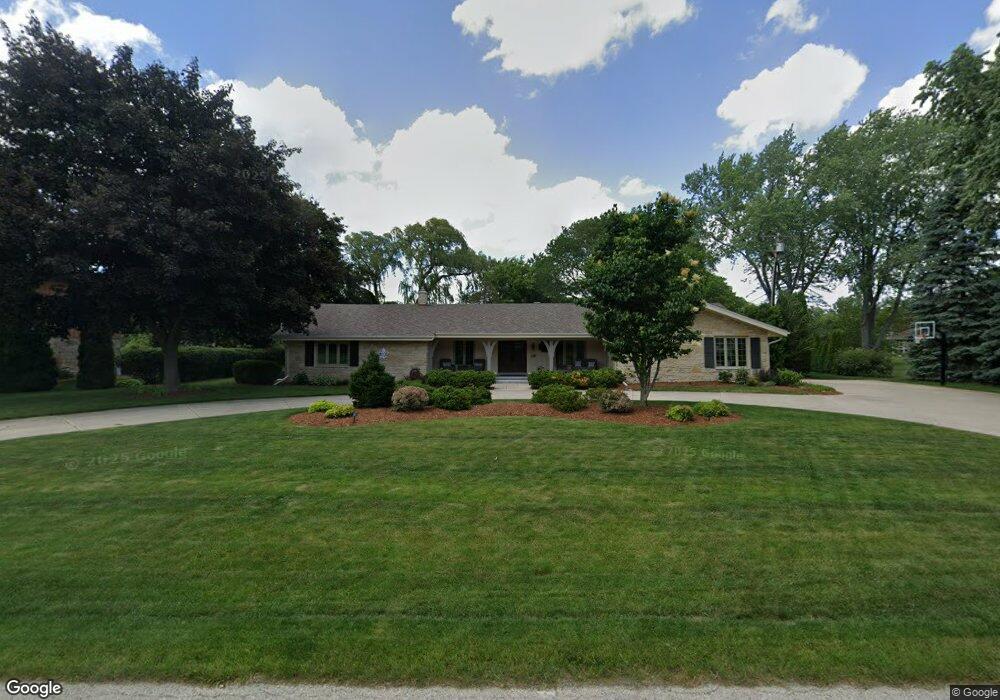 12850 Dunwoody Dr, Elm Grove, WI 53122 - photo 1