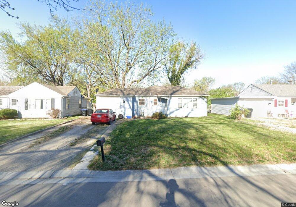 2409 SW Madeline Ln, Topeka, KS 66614 - photo 1