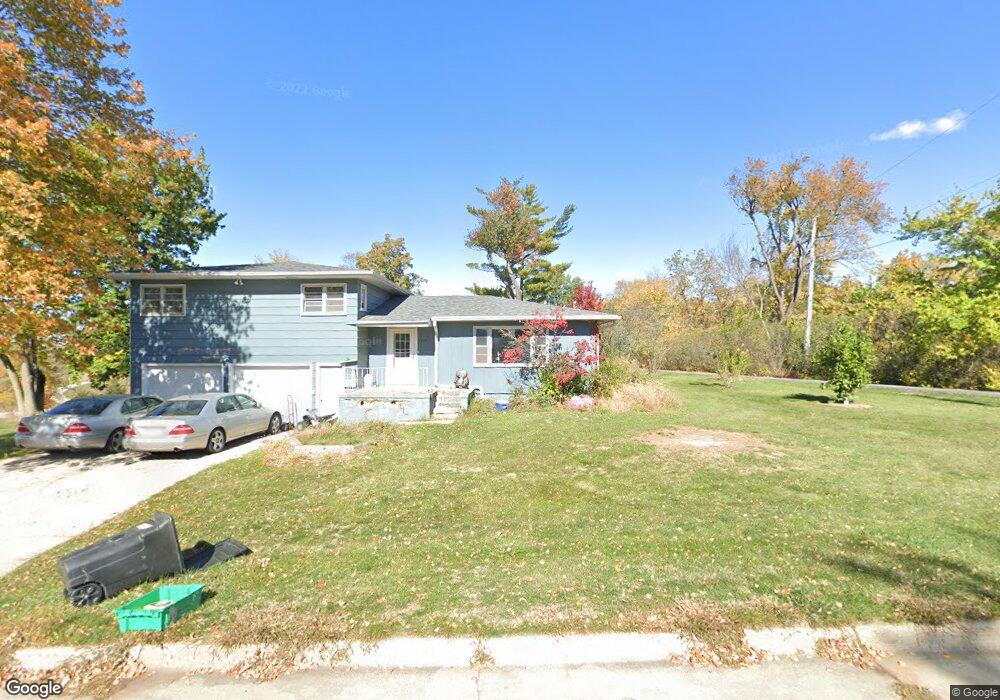 1506 N 7th Ave W, Newton, IA 50208 - photo 1