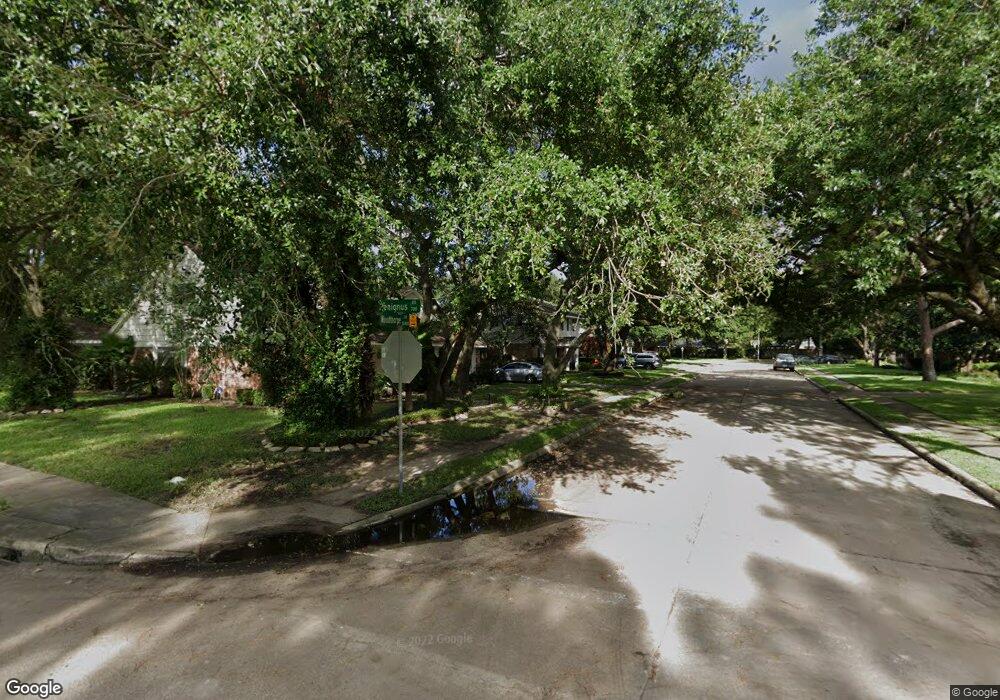 12462 Woodthorpe Ln, Houston, TX 77024 - photo 1