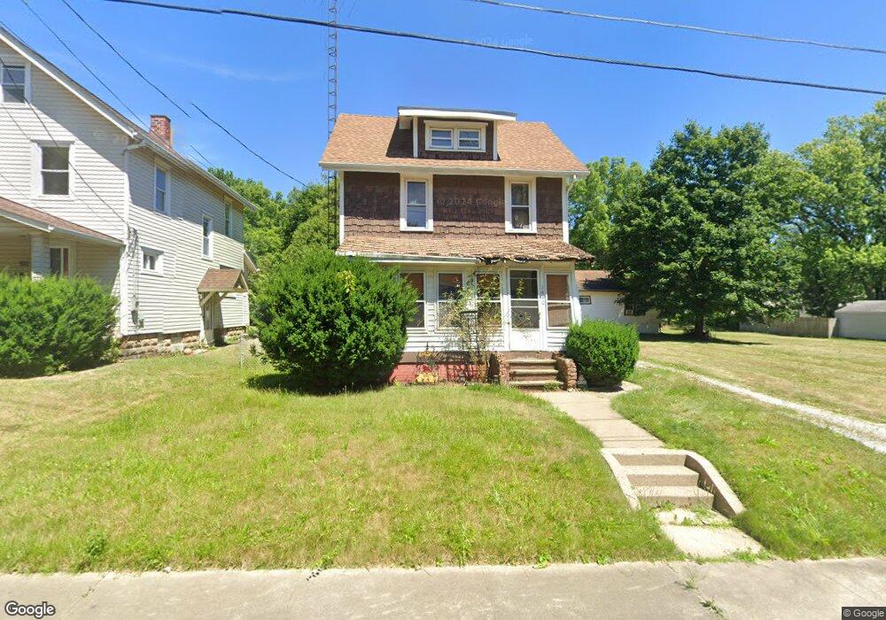 1440 Shriver Ave NE, Canton, OH 44705 - photo 1