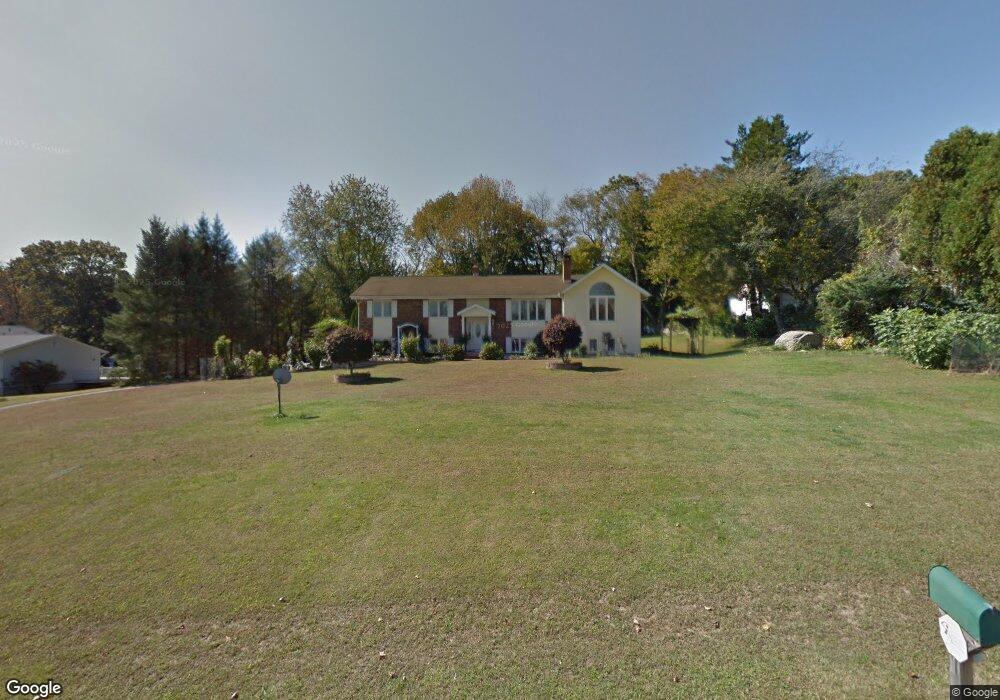 5 Harvard Terrace, Norwich, CT 06360 - photo 1