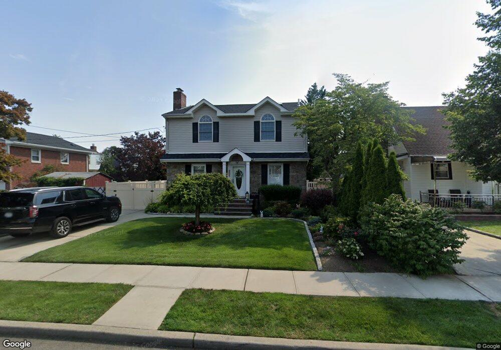 1061 Adams Ave, Franklin Square, NY 11010 - photo 1