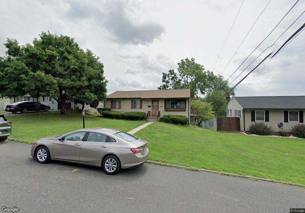 630 E Wyoming St, Allentown, PA 18103 - photo 1