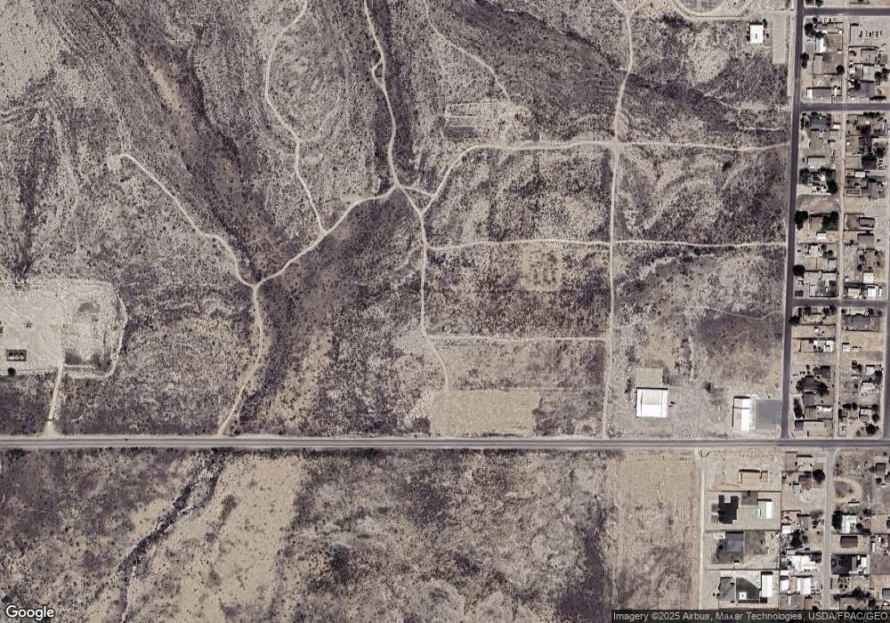 4402 Apple Ave, Carlsbad, NM 88220 - photo 1