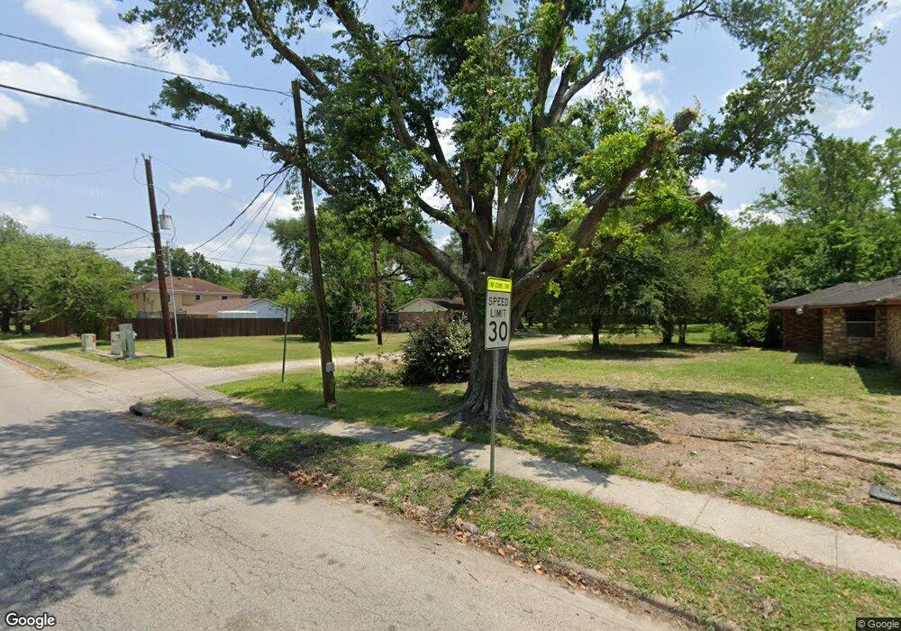 8115 Coffee St, Houston, TX 77033 - photo 1