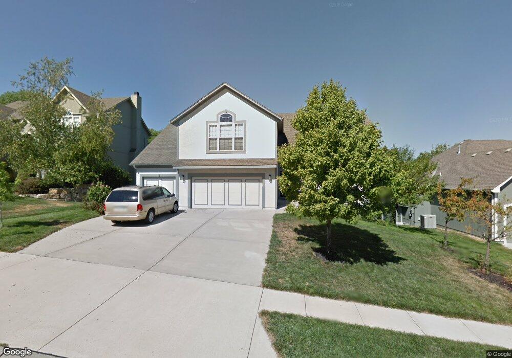 4502 Chouteau St, Shawnee, KS 66226 - photo 1