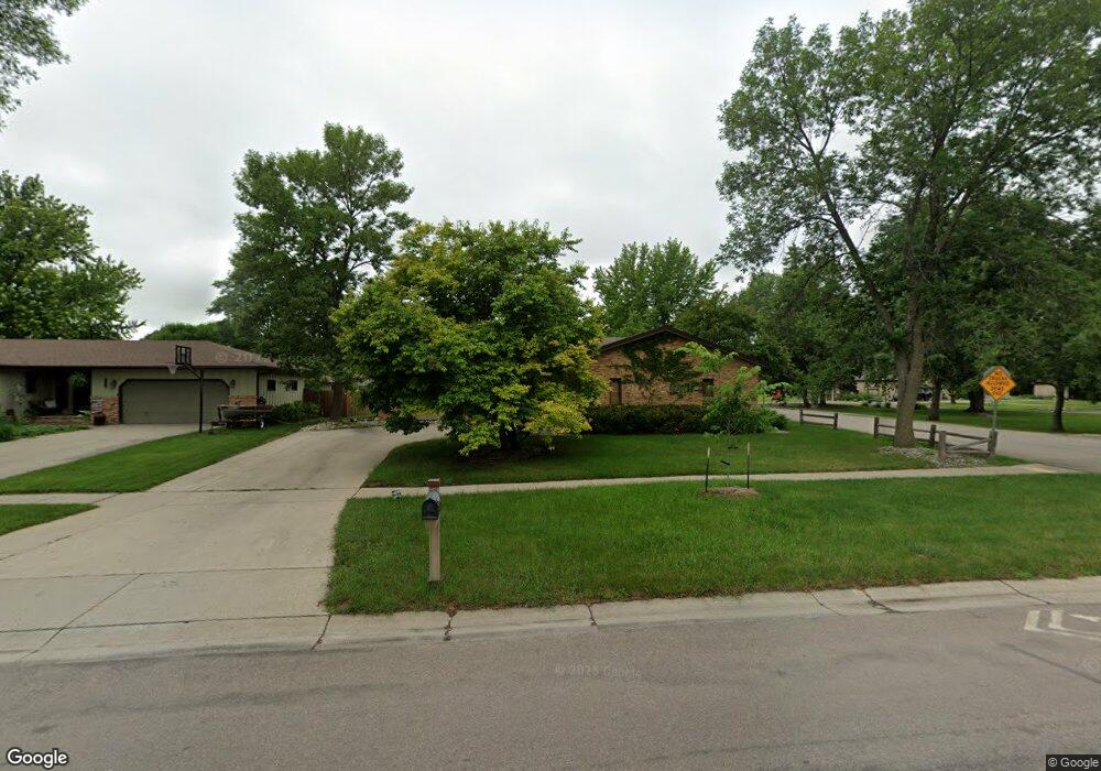 3614 Elm St N, Fargo, ND 58102 - photo 1