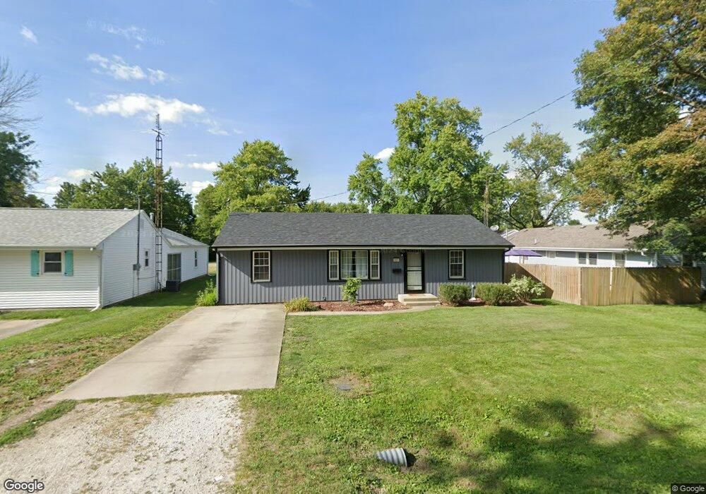 908 Timmons Dr unit 1, Tuscola, IL 61953 - photo 1