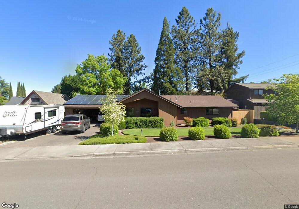 2485 Pinebrook Cir, Medford, OR 97504 - photo 1