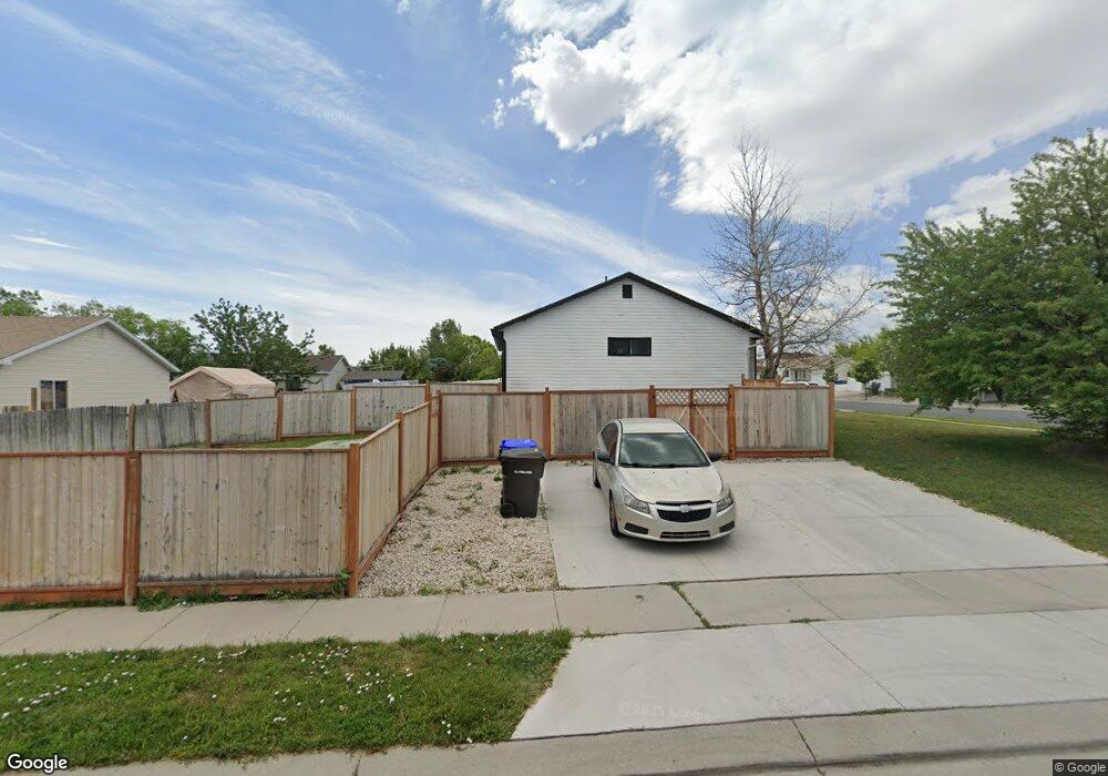 4977 Robin Hill Rd, West Jordan, UT 84081 - photo 1