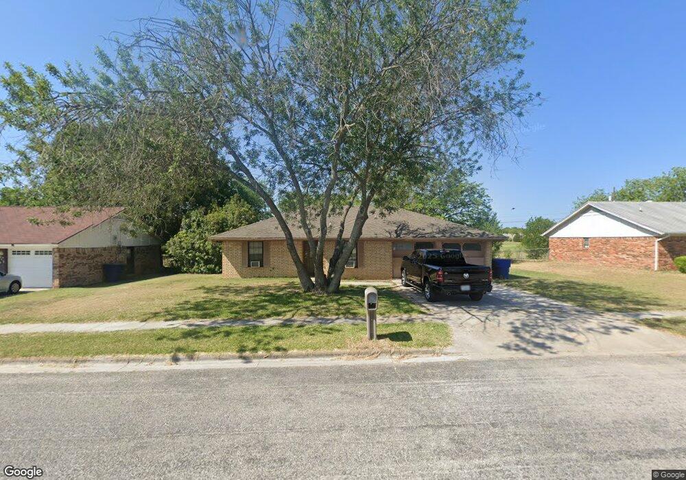 214 E Hogan Dr, Copperas Cove, TX 76522 - photo 1
