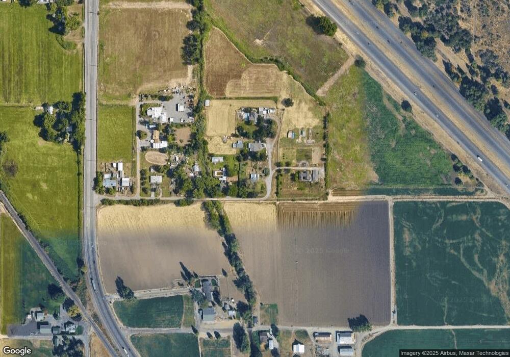 2626 Eric Ave, Central Point, OR 97502 - photo 1