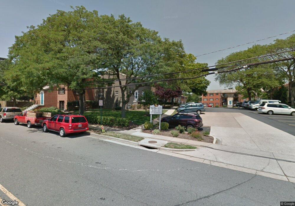 5908 Mayflower Ct, Alexandria, VA 22312 - photo 1