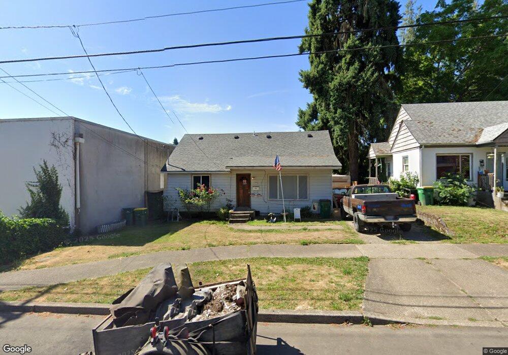 1716 19th Ave, Forest Grove, OR 97116 - photo 1