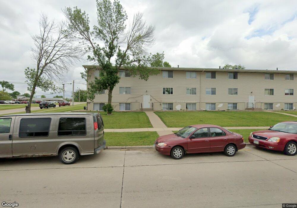 3760 12th Ave SW unit 2, Cedar Rapids, IA 52404 - photo 1