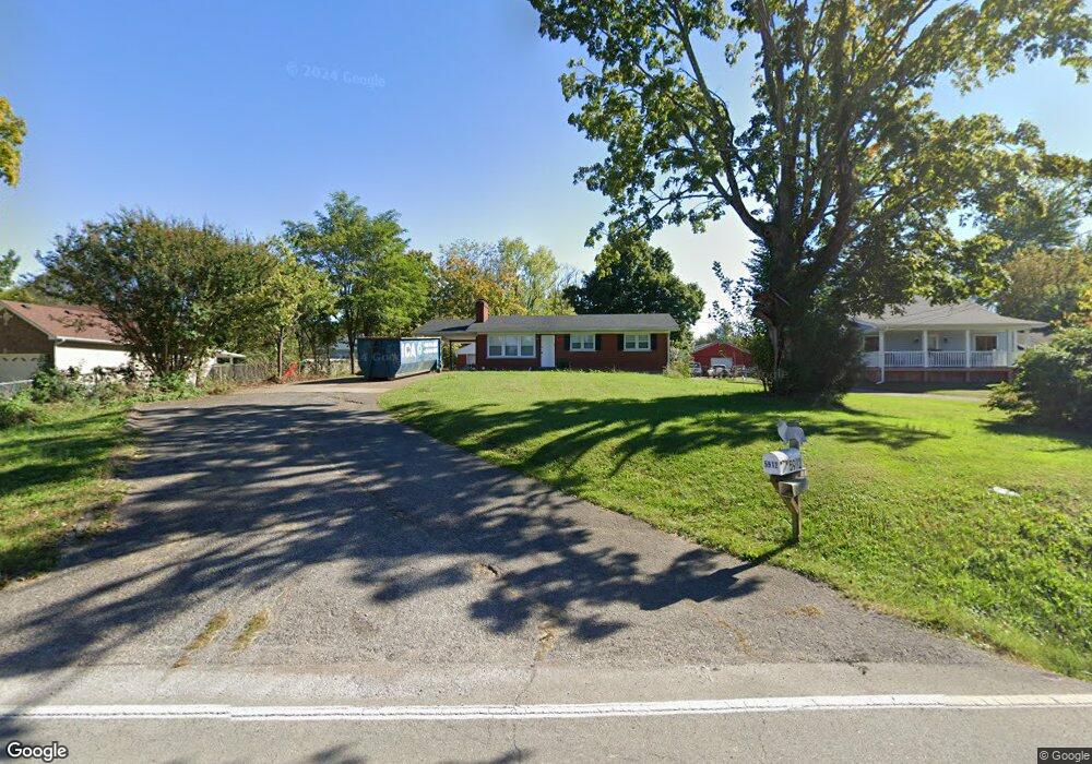 5912 E Manslick Rd, Louisville, KY 40219 - photo 1