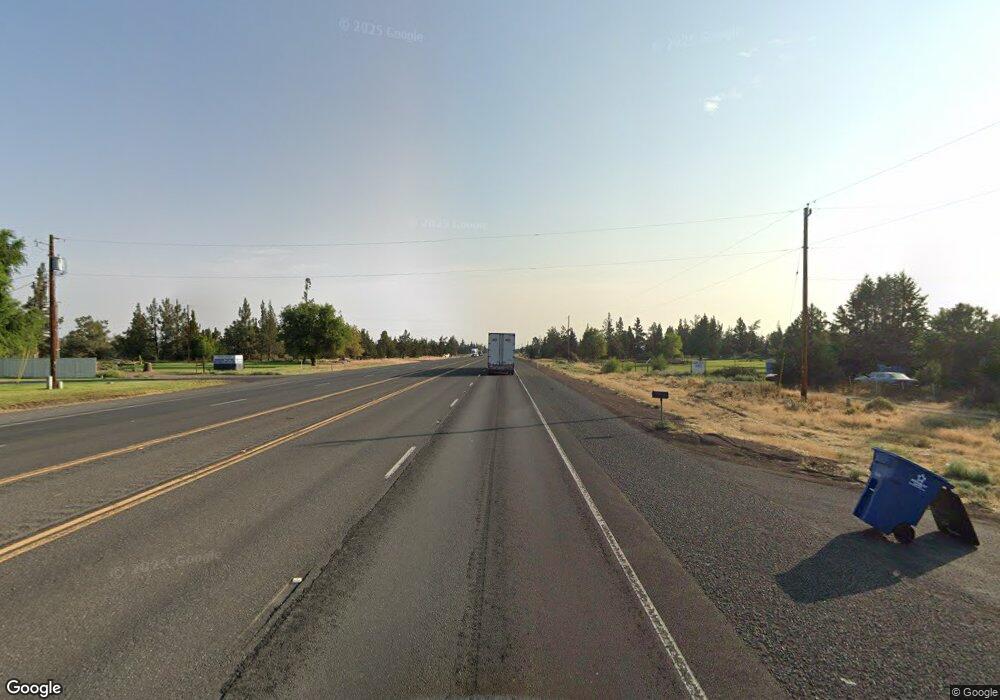 8346 S Highway 97, Redmond, OR 97756 - photo 1