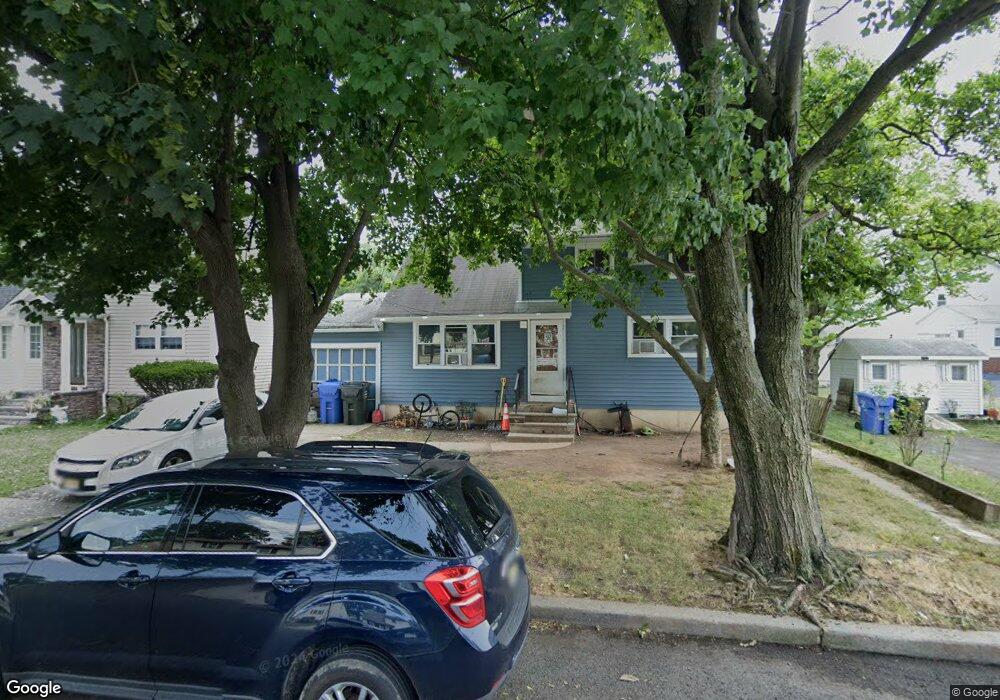 8 Radcliff Place, Sewaren, NJ 07077 - photo 1