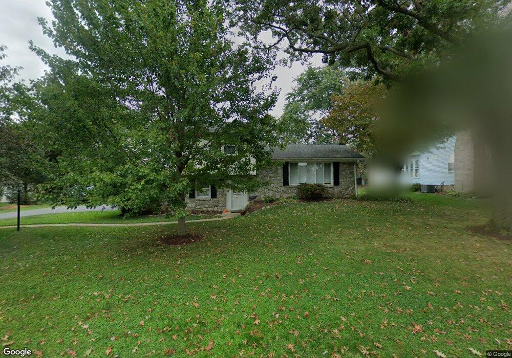 105 N Hershey Ave, Leola, PA 17540 - photo 1