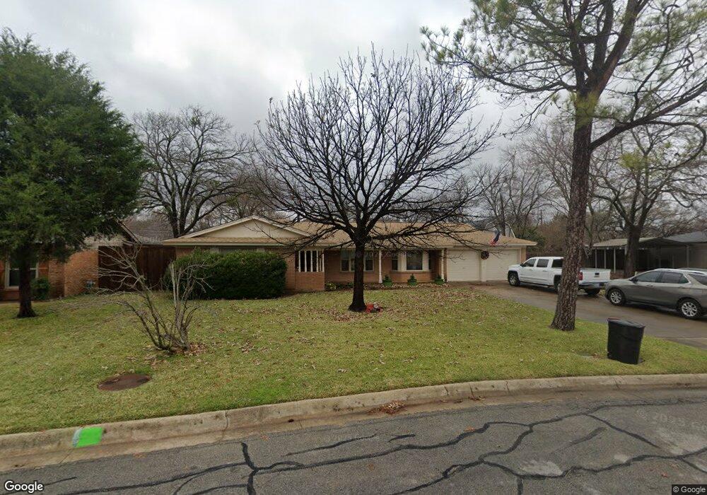644 Circleview Dr N, Hurst, TX 76054 - photo 1