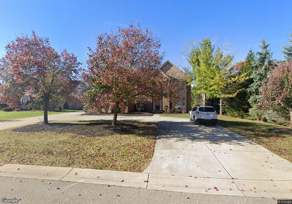 6010 Shannon Ct, West Bloomfield, MI 48322 - photo 1