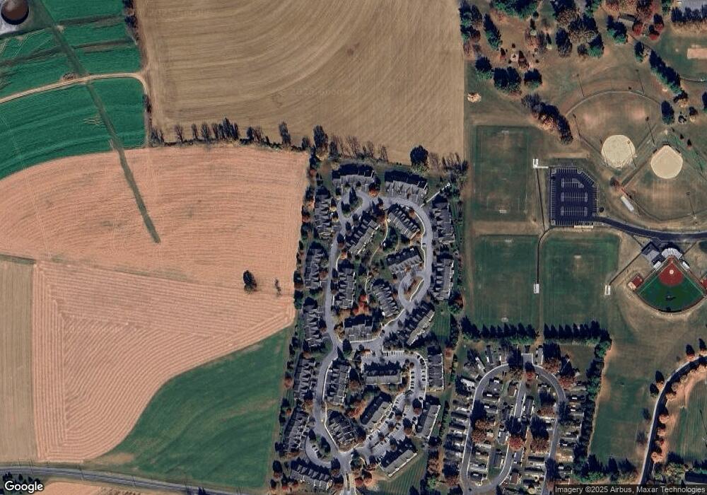 241 Fieldcrest Ln, Ephrata, PA 17522 - photo 1