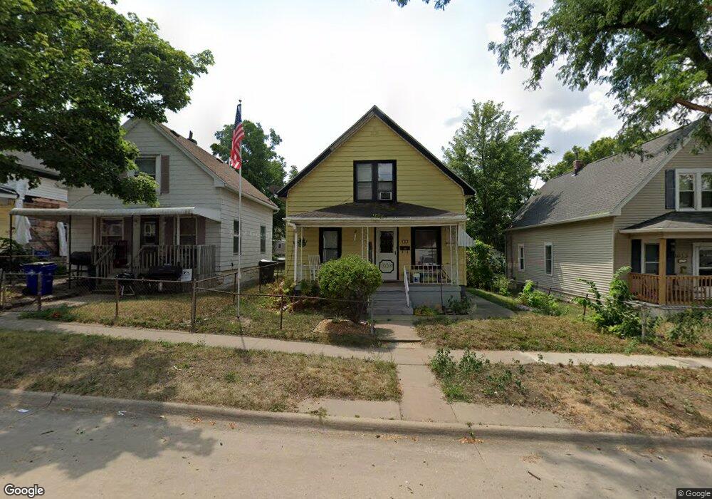 1039 10th Ave SE, Cedar Rapids, IA 52401 - photo 1