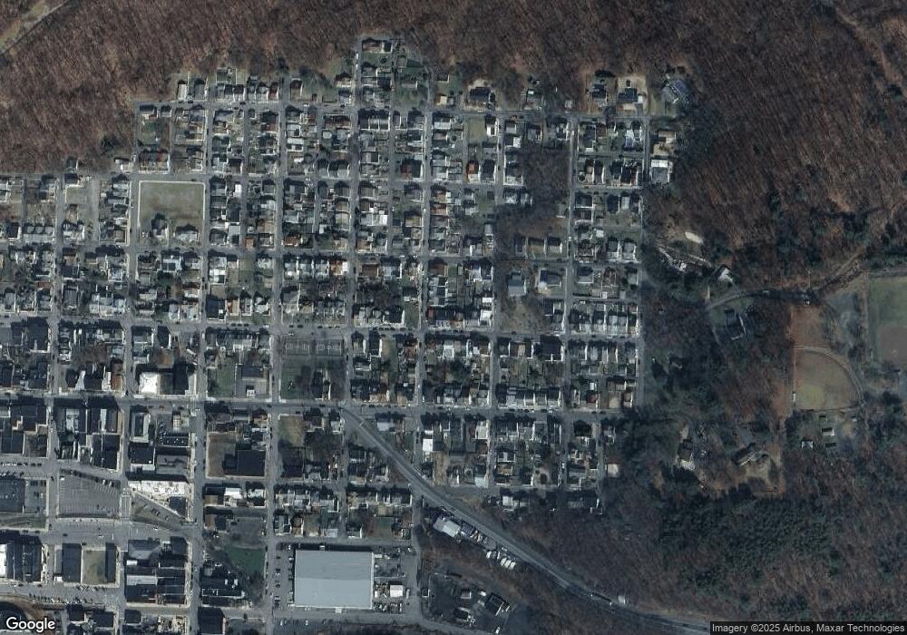 811 E Dewart St, Shamokin, PA 17872 - photo 1