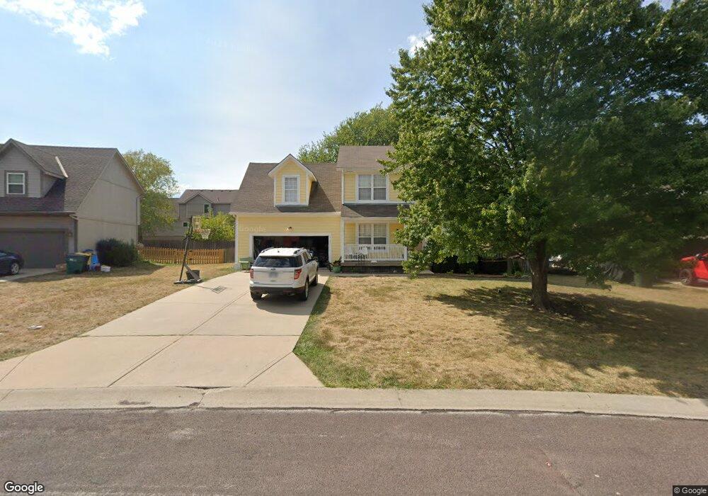 21847 S Vine St unit 21847 South Vine, Spring Hill, KS 66083 - photo 1